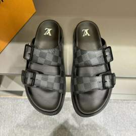 Picture of Louis Vuitton Slippers _SKULVsz38-45mnh0589711